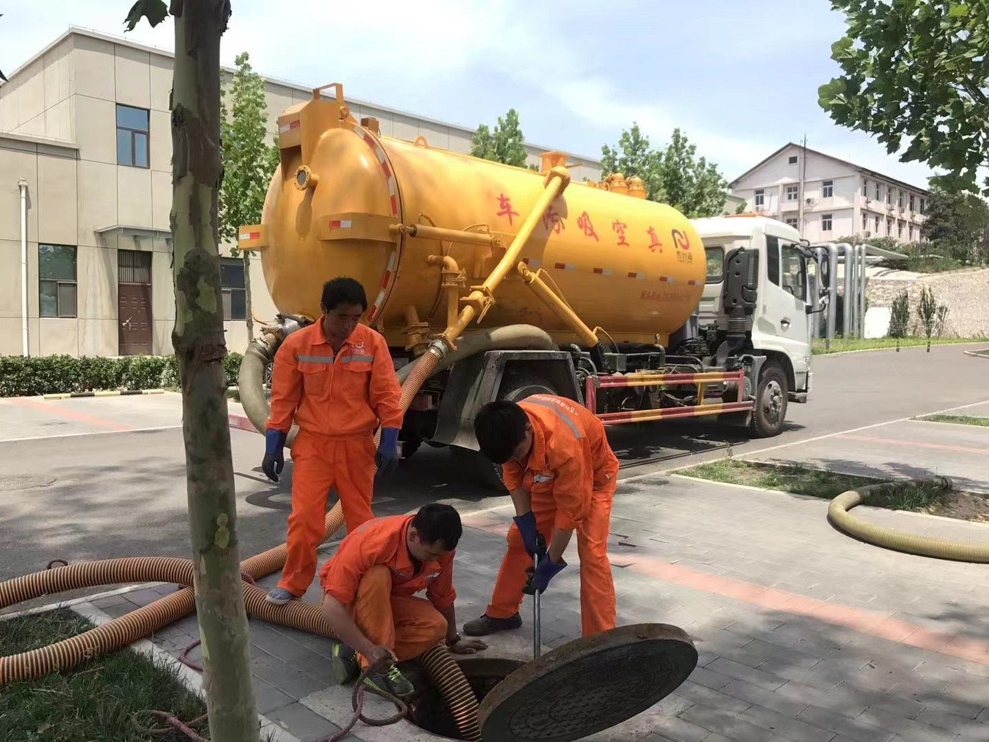 镇赉化粪池清理与5-8吨吸粪车施工效率分析